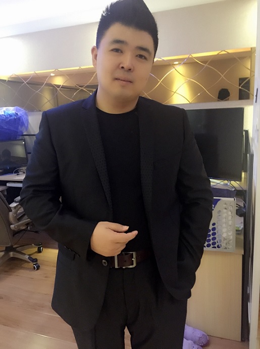 从放羊娃到董事长 杨克军与他的四海集团传奇