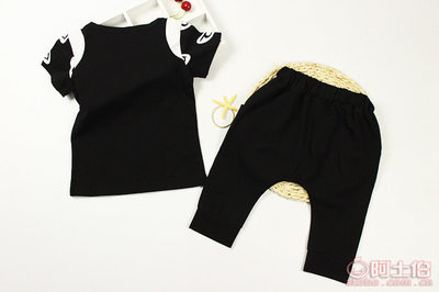 靓贝壳夏季新款儿童套装 舒适与时尚的完美结合